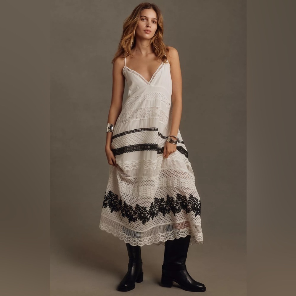 MWT By Anthropologie Sleeveless V-Neck Lace Midi Dress